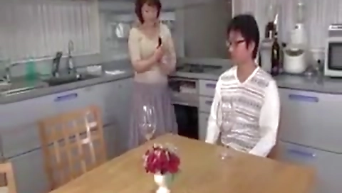 Notgeil Bub benutzt Japan Granny Old and junior cemsored