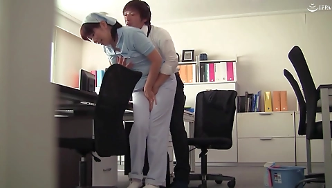 CV0122-Molester a mature cleaning woman the offic