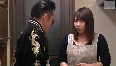 NSPS-818 欲求不満まじめ妻 ベスト ～夫しか経験がなかった私 9