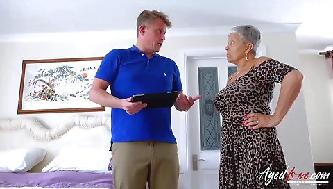 Horny granny, Savana is having sex with a man who has just moved into her neighborhood