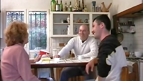 Old french mature offers her ass